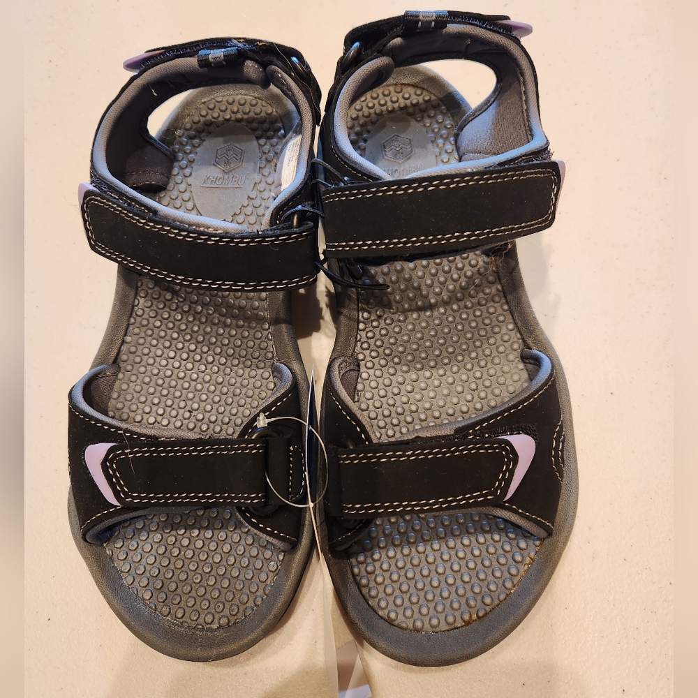KHOMBU Woman's Comfort Outdoor Hiking Sandals NWT